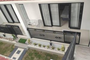Villa galunggung rooftop Tasikmalaya的阳台或露台