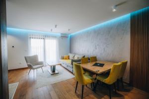 Ruang duduk di LUST PREMIUM Apartments III
