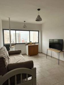 Μια τηλεόραση ή/και κέντρο ψυχαγωγίας στο Departamento céntrico en Neuquén