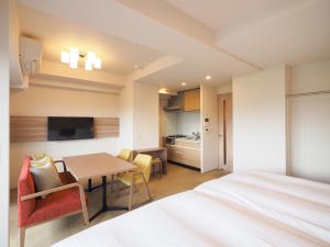 HIYORI Stay Kyoto Kamogawa客房内的一张或多张床位