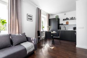Kuchyňa alebo kuchynka v ubytovaní Espresso Apartment Plac Mirowski