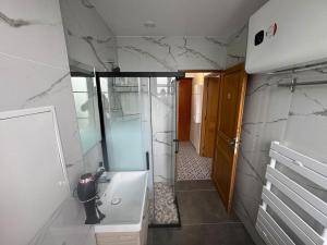 Ένα μπάνιο στο L'étoile de Seine 77 Appartement 4 +8 φωτογραφίες