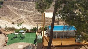 Bazén v ubytování Moonlight Suite Arad צימר אור הירח, ערד nebo v jeho okolí