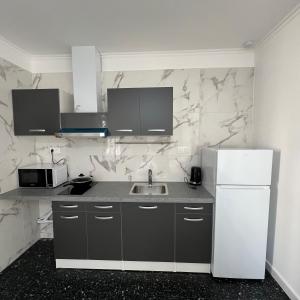 Kuchyň nebo kuchyňský kout v ubytování Suite studio entier St Charles, Canebiere, Vieux-Port Appartement