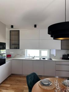 Kuchyňa alebo kuchynka v ubytovaní Luxury apartment - ASTRO