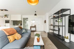 Kuchyň nebo kuchyňský kout v ubytování Luna Nieuwpoort - brand new & stylish apartment