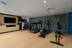 Fitness centrum a/nebo fitness zařízení v ubytování Aloft Hotel, By Marriott
