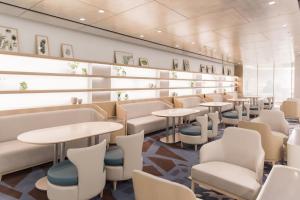 Terminal 2 Transit Hotel Incheon Airport休息區