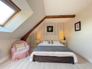 Posteľ alebo postele v izbe v ubytovaní Pressoir de la mare SUPERHOTE 12 minutes de Cabourg