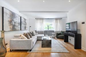 Posezení v ubytování Rare 4beds Townhouse in Kensington with Patio