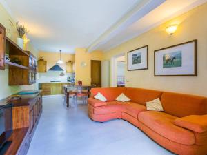 Dapur atau dapur kecil di Holiday Home L'Oliviera by Interhome