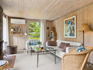 Χώρος καθιστικού στο Holiday Home Mirzə - 250m from the sea by Interhome