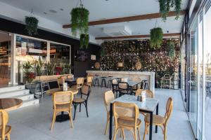 Lounge nebo bar v ubytování Hotel-Restaurante Jardines La Tejera