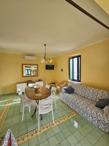 Χώρος καθιστικού στο Smeraldo Holiday