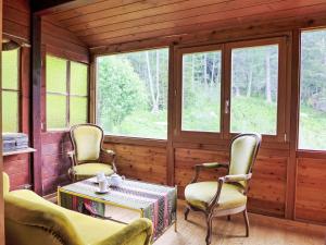 Χώρος καθιστικού στο Apartment Chalet Kibou by Interhome