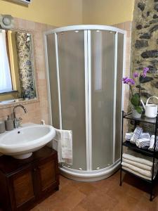 Afbeelding uit fotogalerij van Casa Le Scese Porta di Valtellina in Piantedo