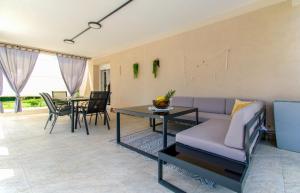 Χώρος καθιστικού στο Villa Ondine with 3 bedrooms in Istrien