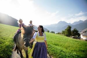 Hostia v ubytovaní Reiter- und Feriengut Suassbauer