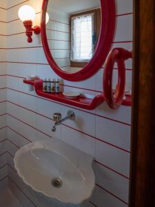 Koupelna v ubytování Traditional Luxury Villa ARMONIA