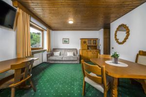 O zonă de relaxare la Cësa Panaval Apartments