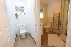 Ένα μπάνιο στο Regent Bower Cottage +32 φωτογραφίες