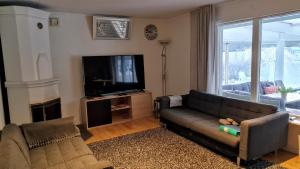 Μια τηλεόραση ή/και κέντρο ψυχαγωγίας στο Luxury Villa in a Peaceful Area