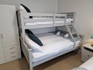 Postel nebo postele na pokoji v ubytování Trivia House