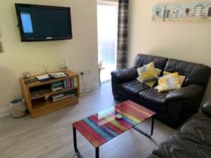 Gallery image of Goodrington Lodge Holiday Apartments in Paignton +41 photos