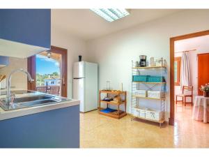 Η κουζίνα ή μικρή κουζίνα στο Apartment Vista Playa by Interhome
