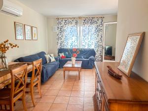 Posedenie v ubytovaní Holiday Home Comino by Interhome