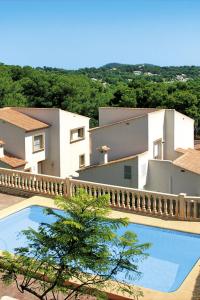 Bazén v ubytovaní Holiday Home Comino by Interhome alebo v jeho blízkosti