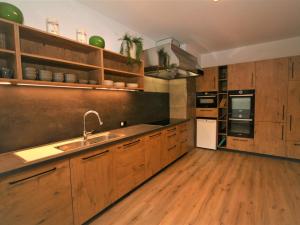 Kuchyň nebo kuchyňský kout v ubytování Holiday Home Penz by Interhome + 63 fotografií