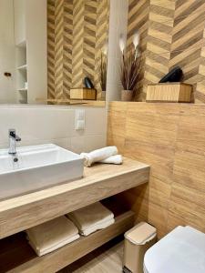 Koupelna v ubytování Urokliwy Apartament z dużym tarasem i widokiem na Jezioro Białe + 19 fotografií