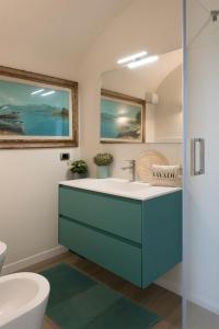 Et badeværelse på Villa Le Onde