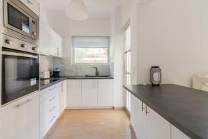 Gallery image of Great Two Bedrooms Apartment in Varkiza in Vari