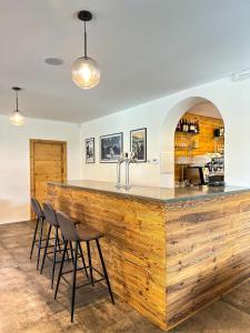 Lounge nebo bar v ubytování Maso dell Apicoltore