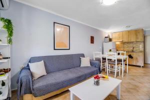 Kuchyň nebo kuchyňský kout v ubytování Kerkis Traditional Guesthouse