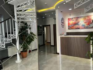 Vstupní hala nebo recepce v ubytování Yerevan Boutique Hotel