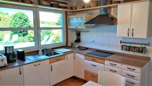Kuchyňa alebo kuchynka v ubytovaní CASA DE LOIS a un paso de Vigo, Baiona, Playa América y Portugal