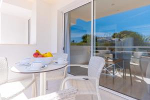 A balcony or terrace at Apartamentos Massanet