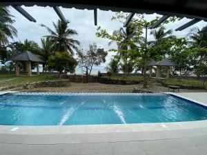 Ảnh trong thư viện ảnh của RedBeach House Private BEACH HOUSE with Pool Real Quezon ở Real