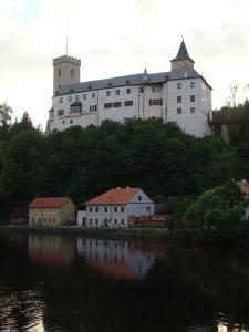 Budova, v ktorej sa dovolenkový dom nachádza