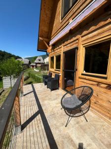 A balcony or terrace at Apartman Lenka