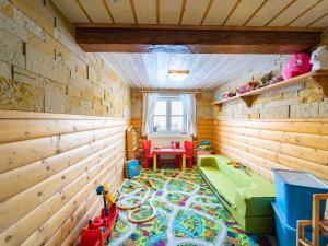 Dětský klub v ubytování Holiday Home Chalupa U Bobra-1 by Interhome