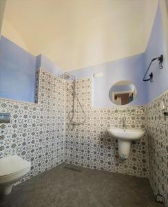 Koupelna v ubytování Hôtel Djerba Authentique - Au centre de Midoun