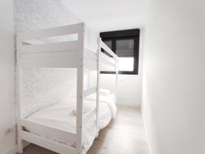 En eller flere senge i et værelse på El Retiro + 38 billeder