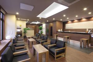 Posezení v ubytování Hotel Route Inn Isehara Ooyama Inter -Kokudo 246 Gou-
