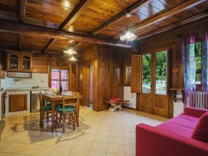 Kuchyňa alebo kuchynka v ubytovaní Holiday Home La Fonte by Interhome