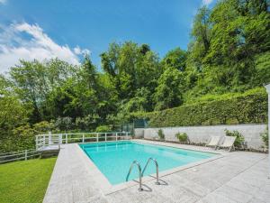 Bazén v ubytovaní Holiday Home La Fonte by Interhome alebo v jeho blízkosti
