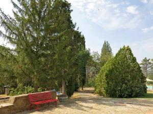 A garden outside Holiday Home Le Palaie - 'Pizzeria' - PEC207 by Interhome